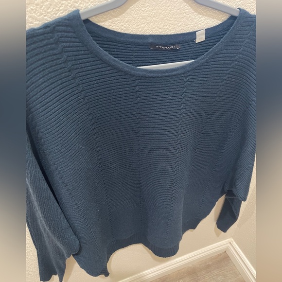 T Tahari Deep Teal Women's Crew Neck Sweater - Picture 3 of 5